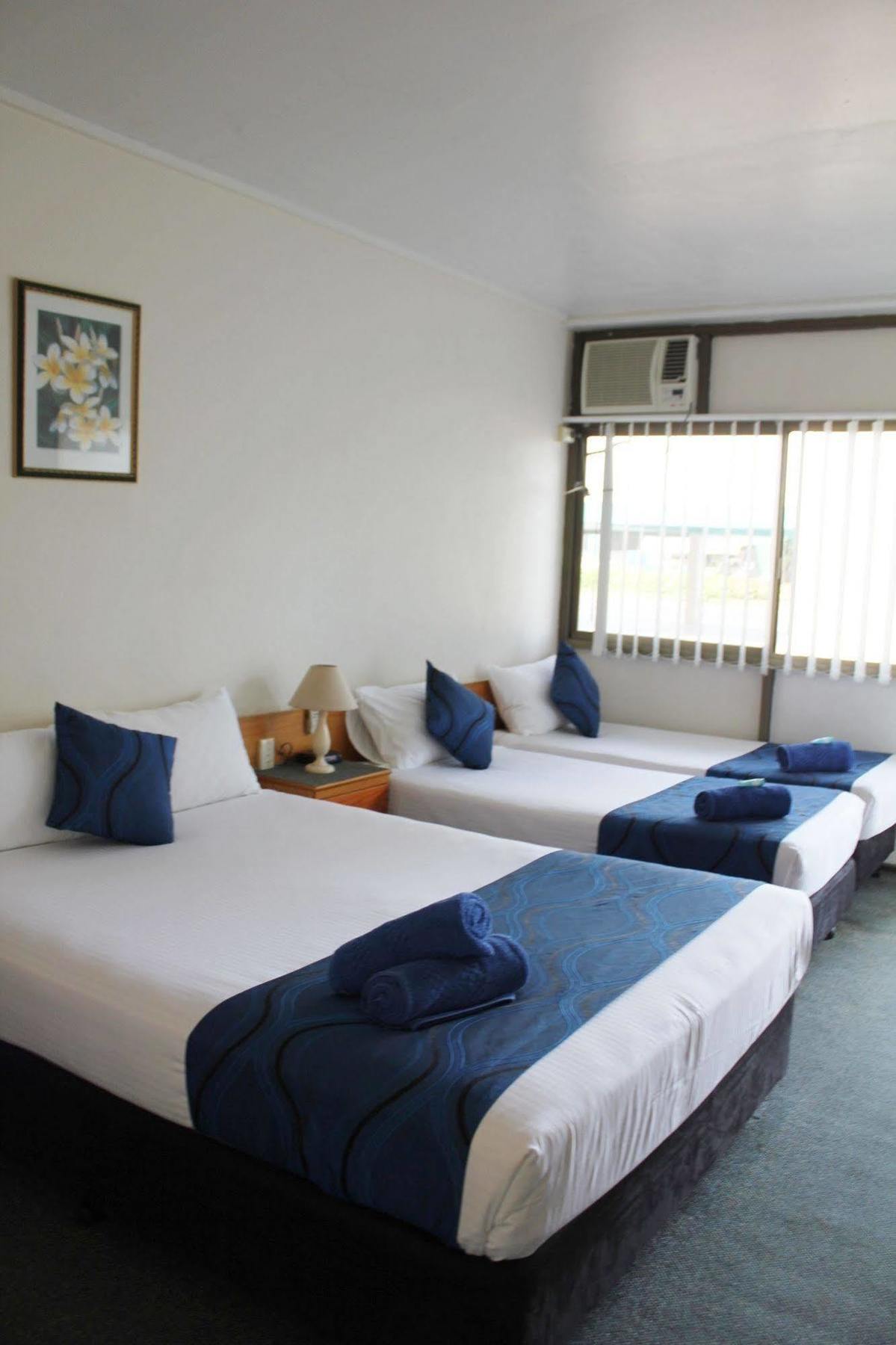 Zed Motels Tropical Gateway Rockhampton Bagian luar foto